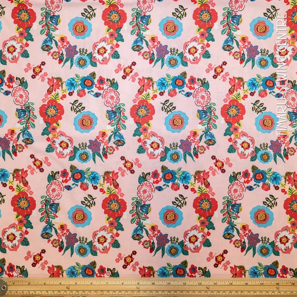 Anna Maria Horner Sunday In Country Circle Floral