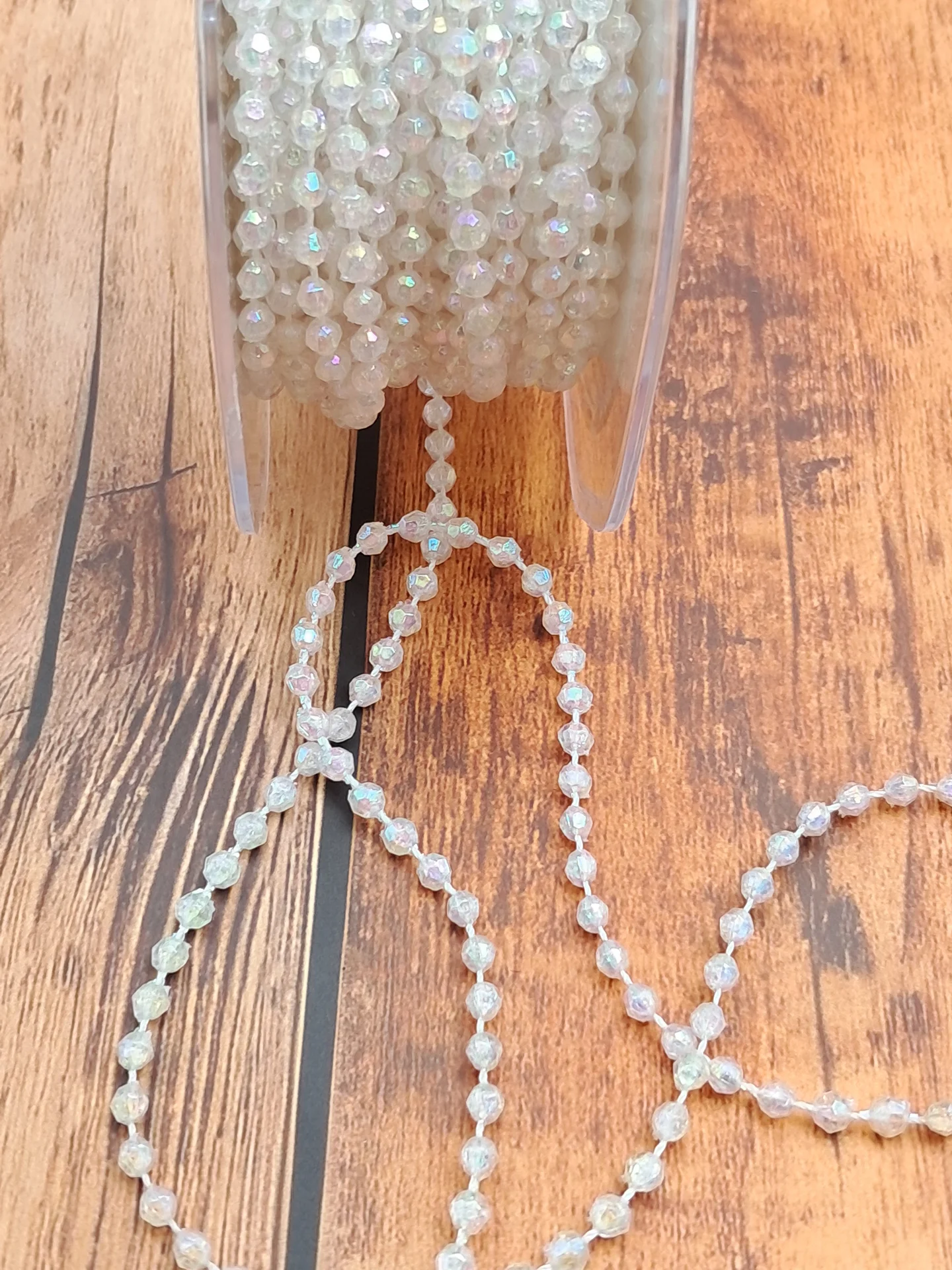 Beads Strung Iridescent 4mm