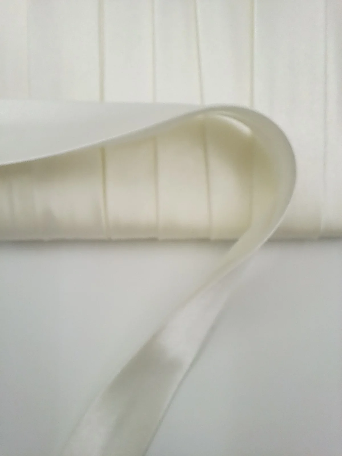 Bias Satin SB Per Metre 20mm Cream SB