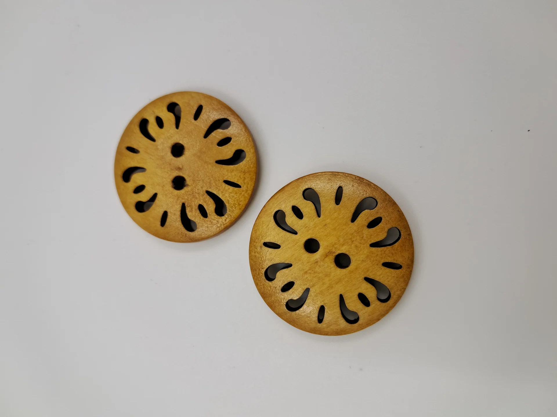 Button 26MU 30 Mustard Vintage 30mm