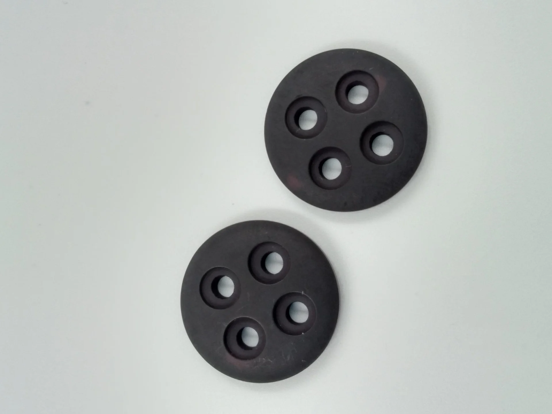 Button IA 27105 28 199 Blk 4hole