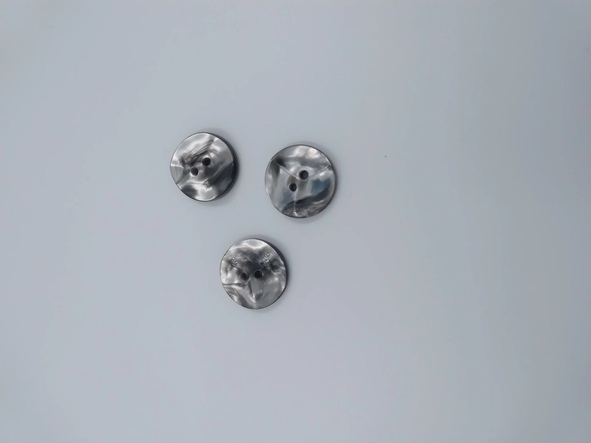 Button IA 40011 28 361 Grey Shiny