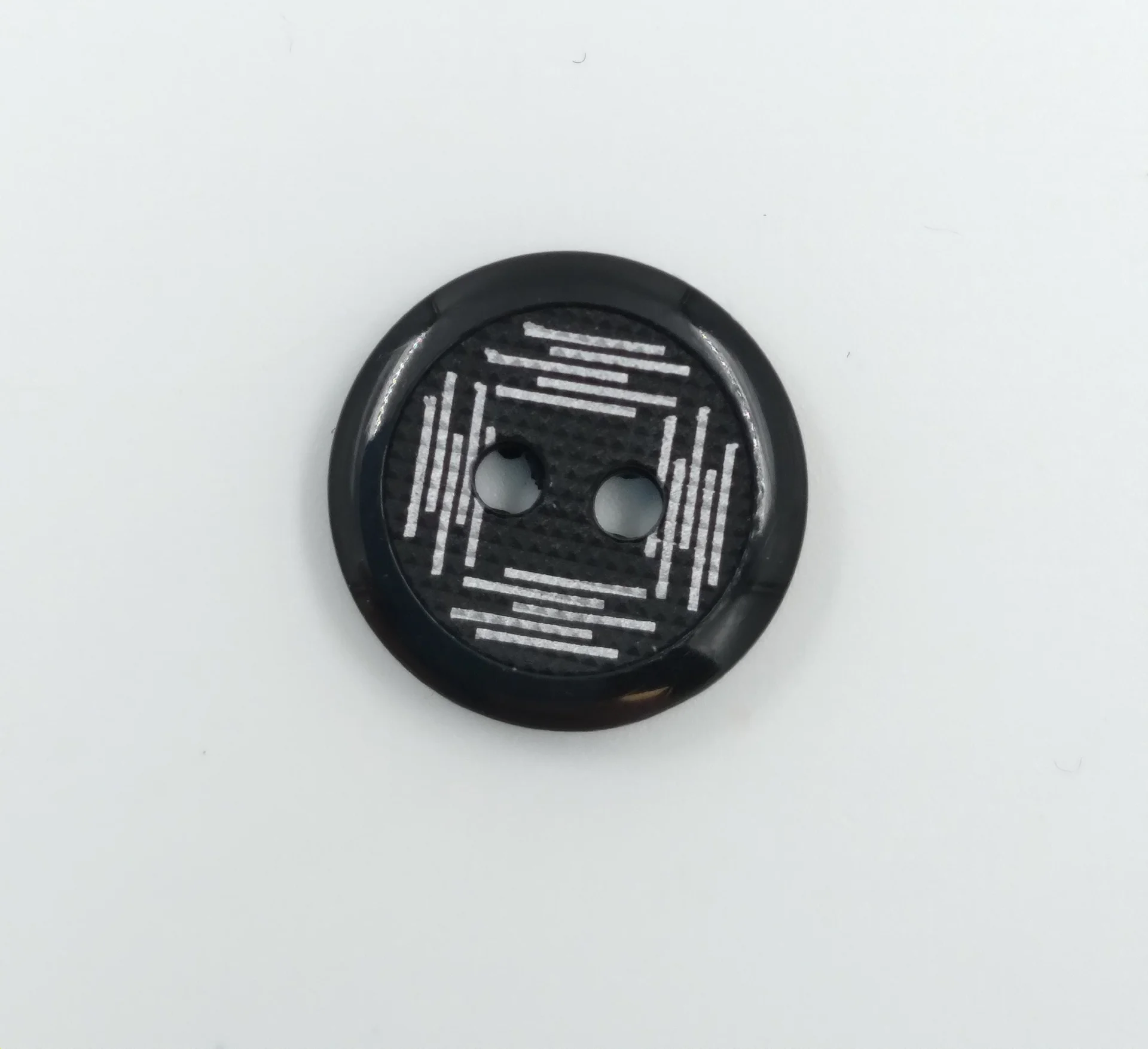 Button IA 40706 24 Blk White