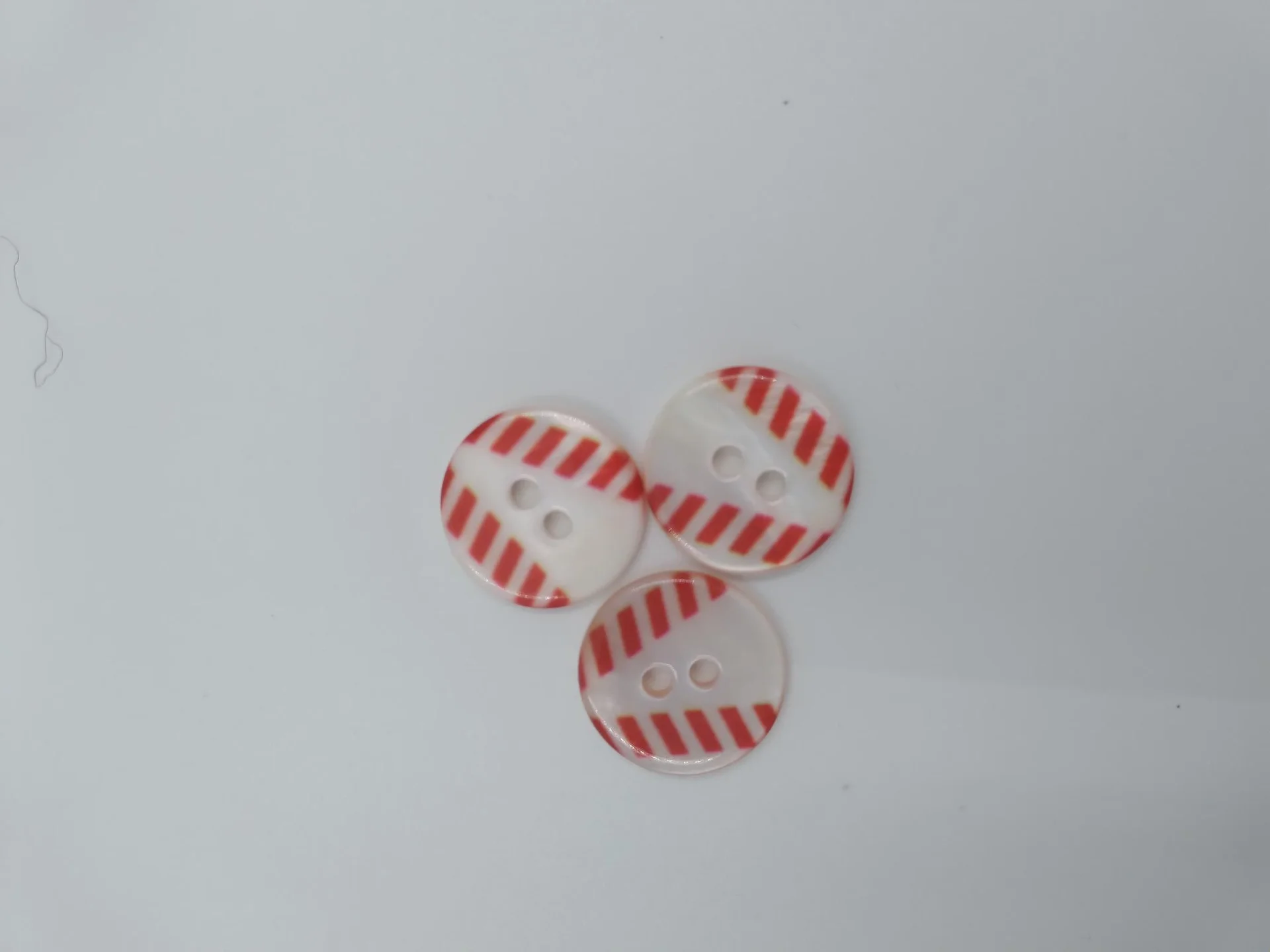 Button SA 1550a 24 Red Line Shell