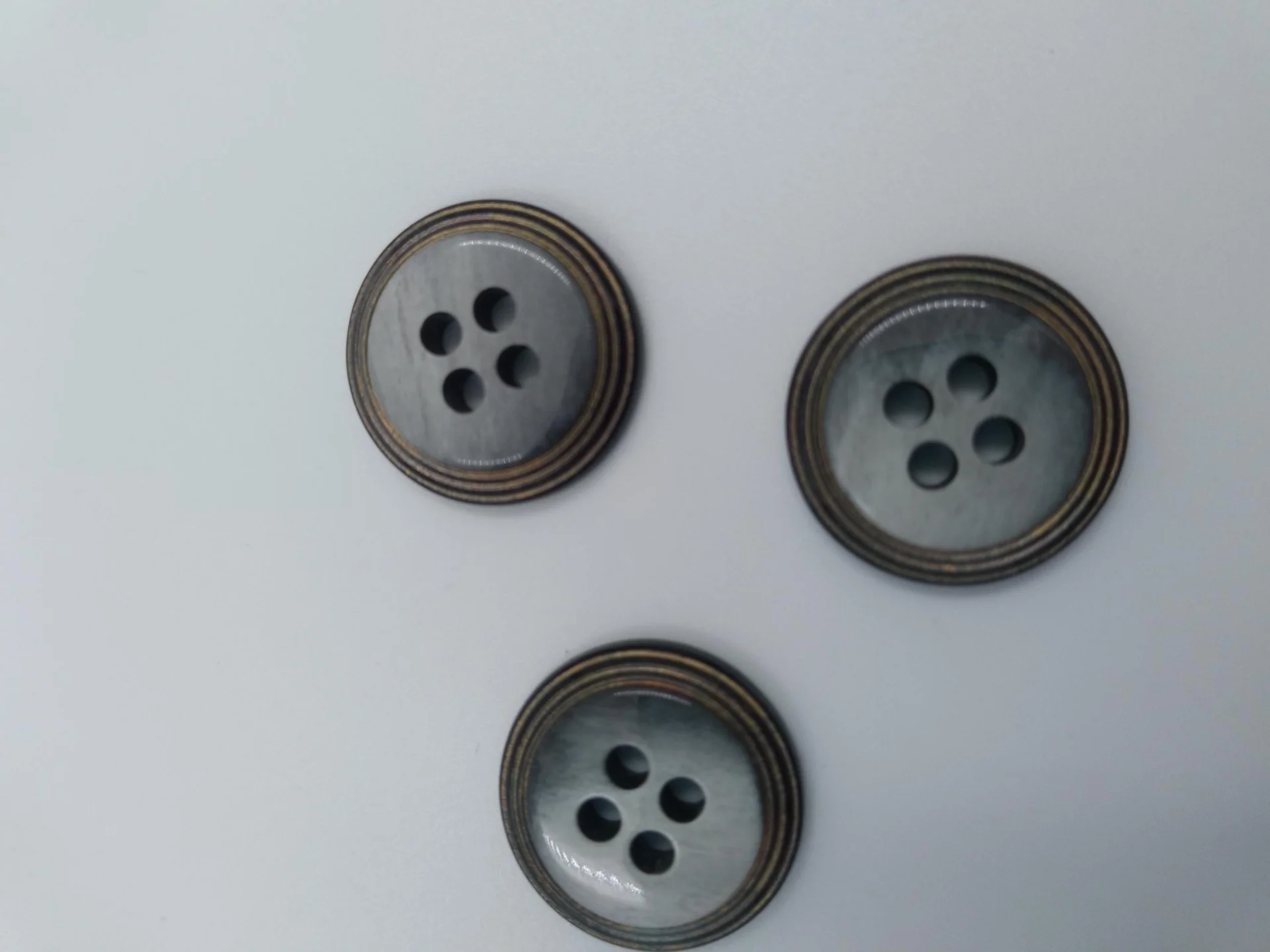 Button SA 23265 24 1 Grey Brass