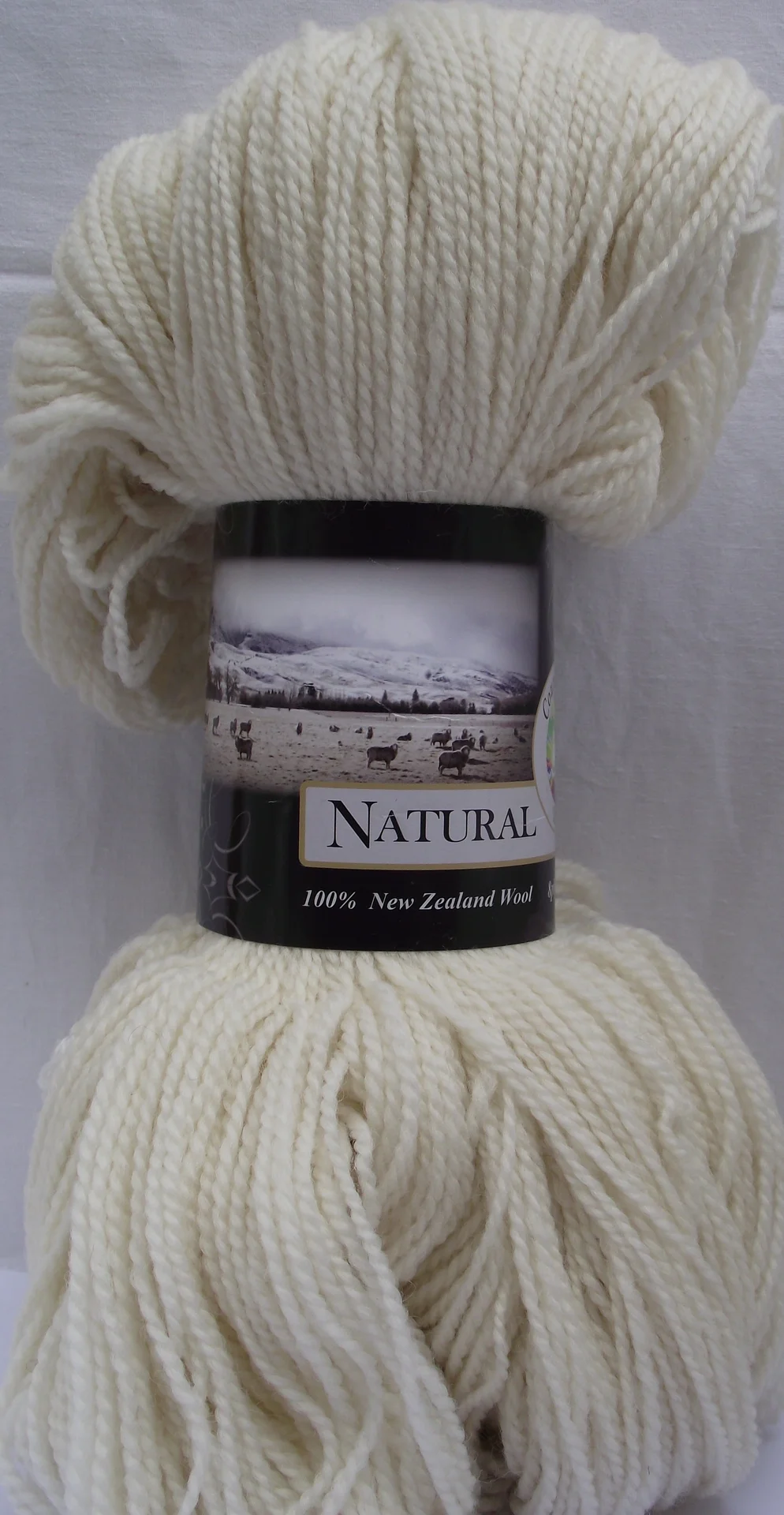 Countrywide Natural Hank 8ply 101 Ecru