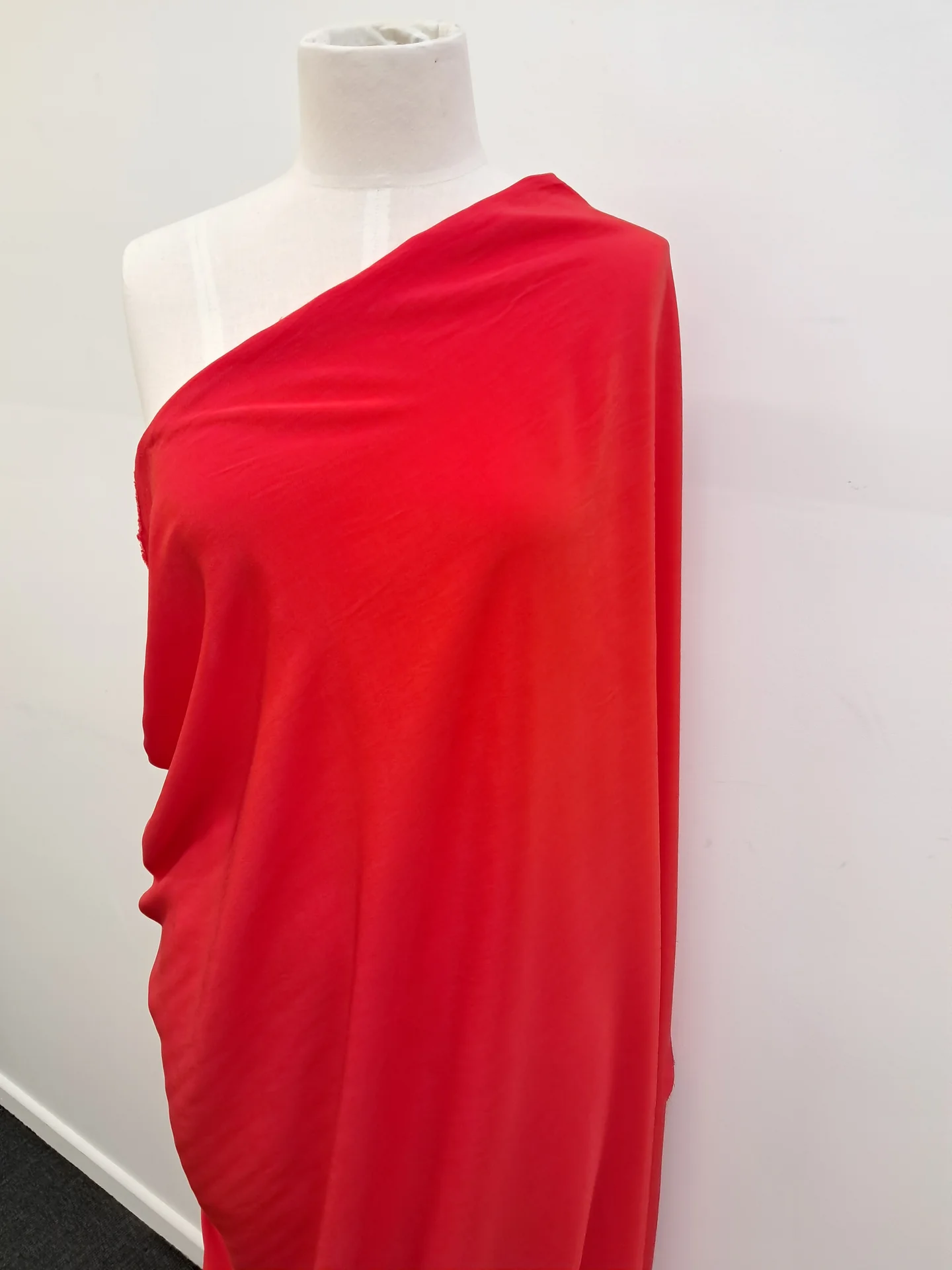 Crepe Rayon Viscose Ama Red