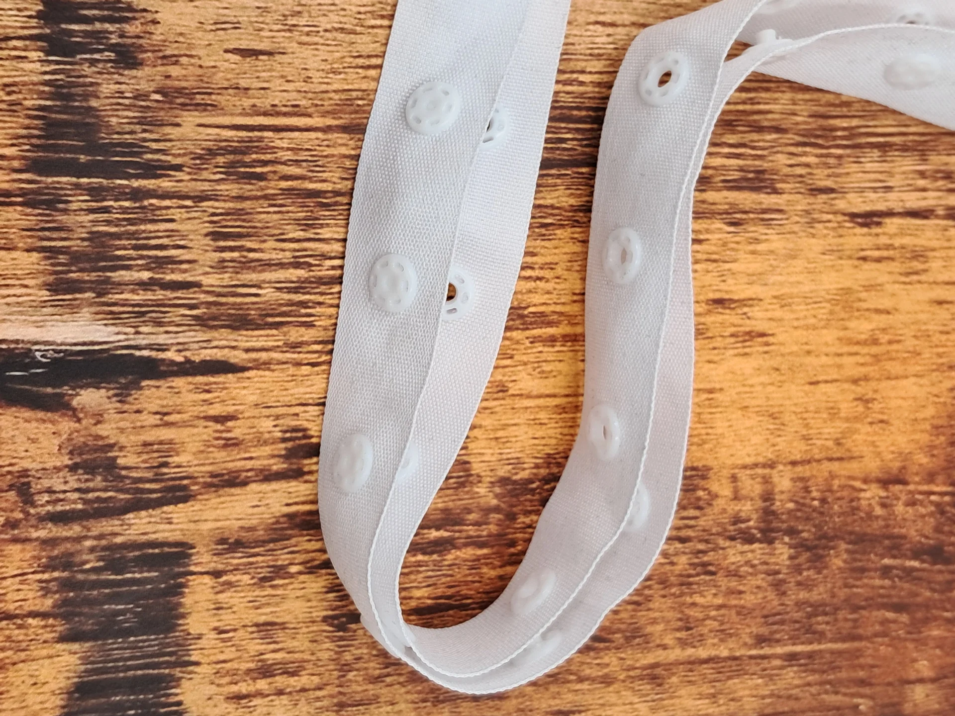 Dome Tape 18mm White 3 Space