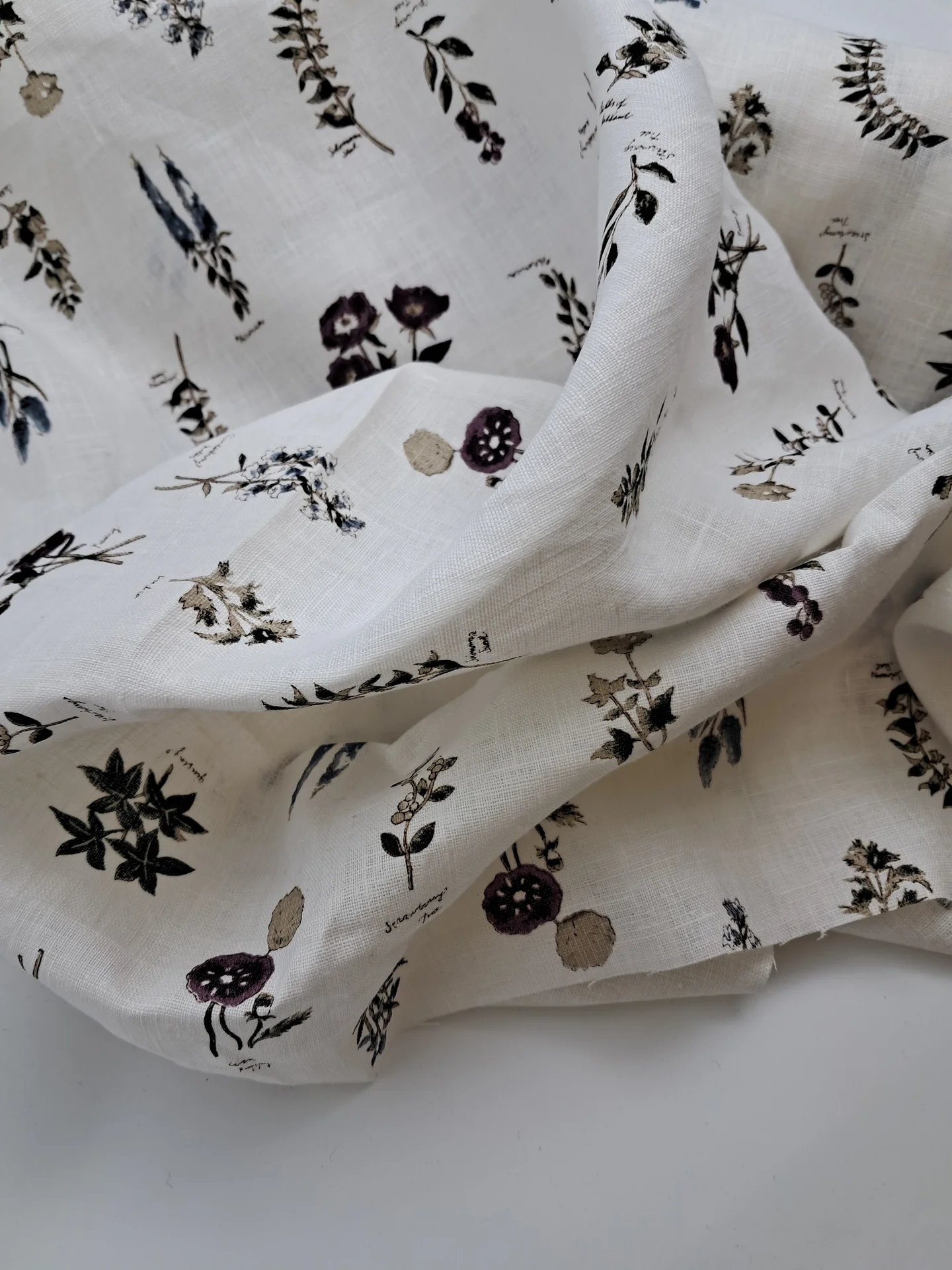 Fabric Bxisa Linen Floral Col 3