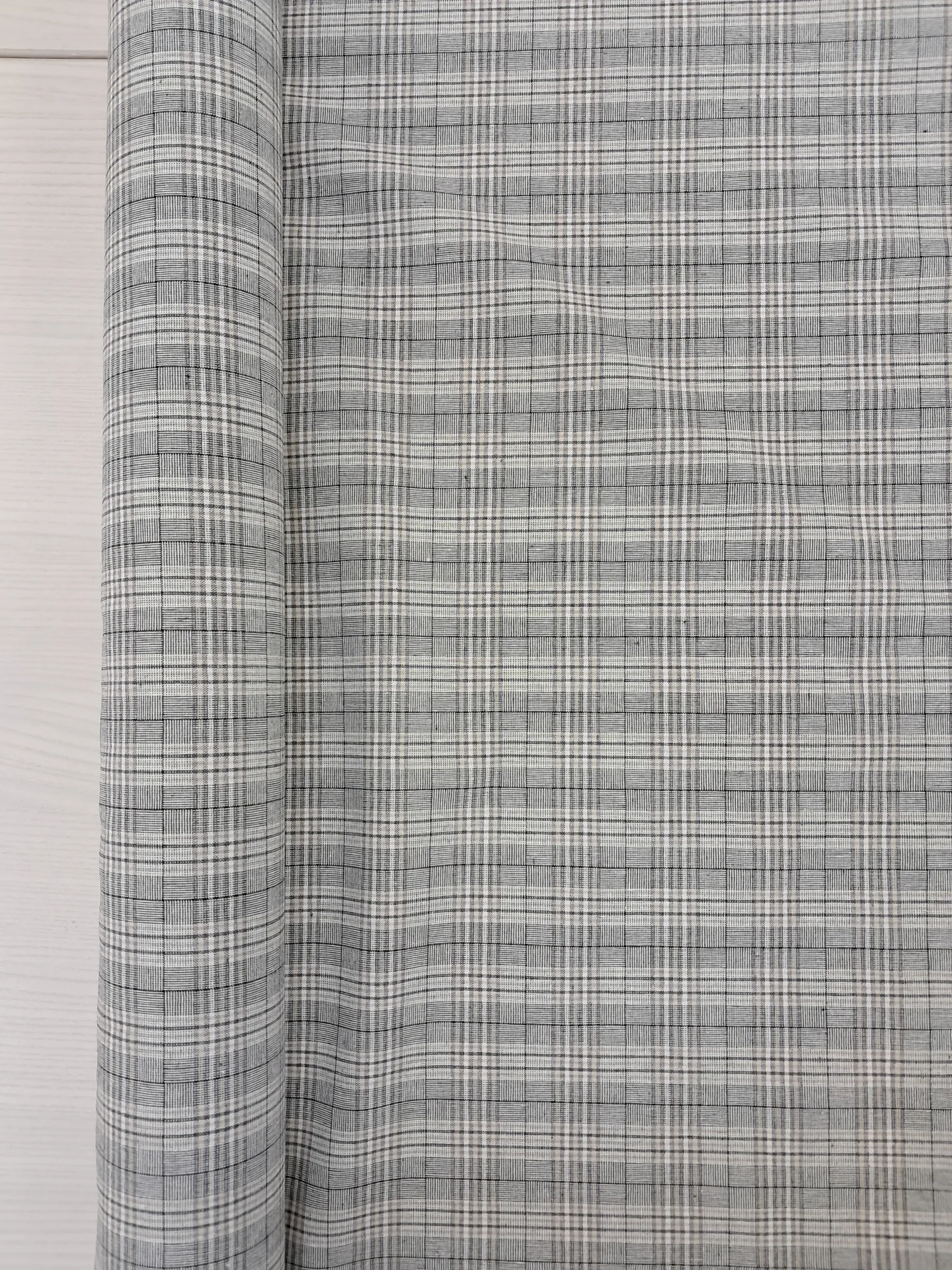 Fabric Goldwyn Silver 5 GN 026