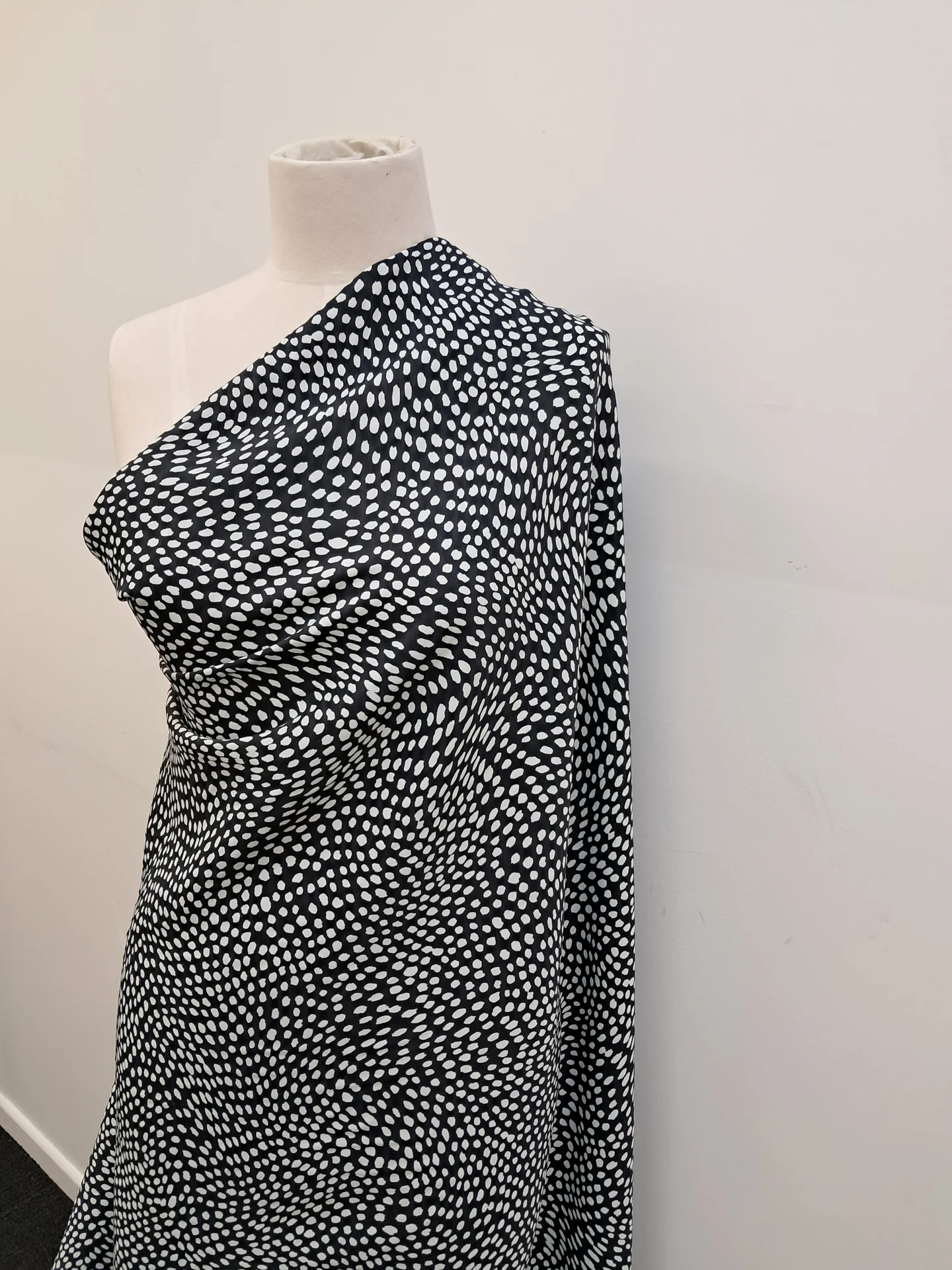 Fabric Lydia Black White Viscose
