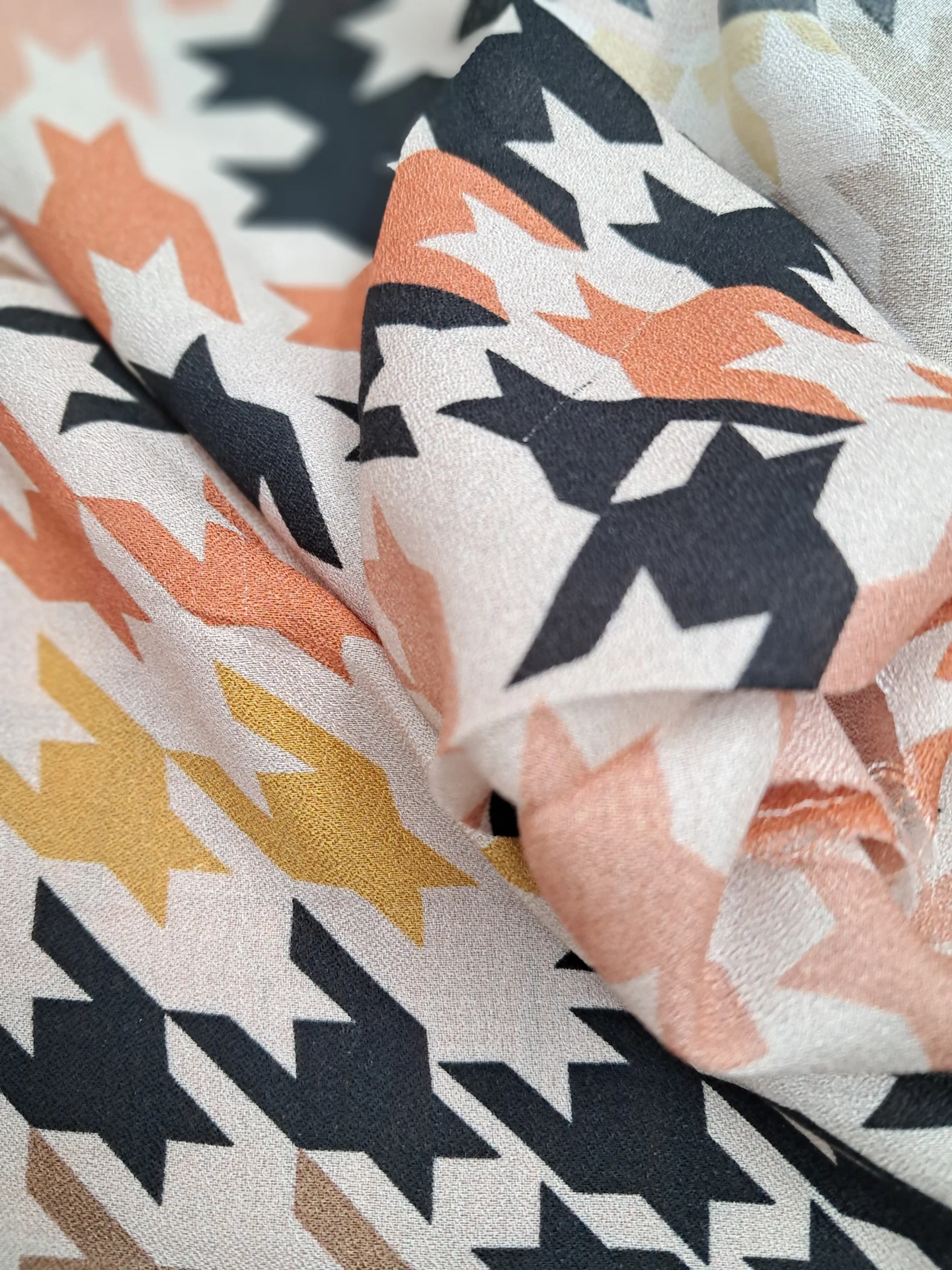 Fabric Nadira Crepe Print