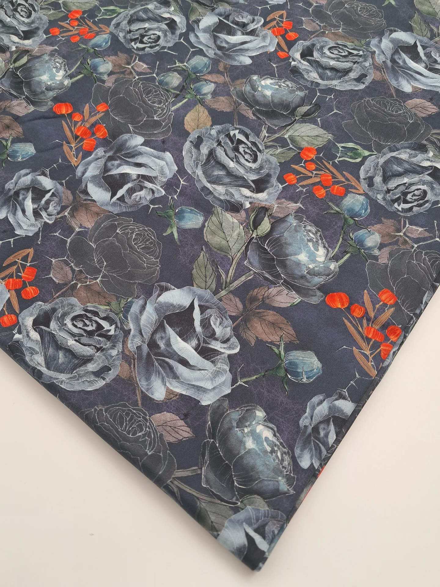 Flowers Coven Rose Midnight