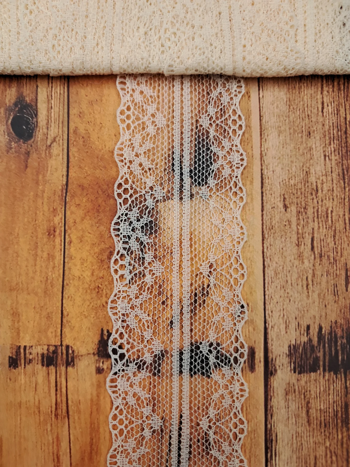 Lace 38mm Scalloped Edge Cream