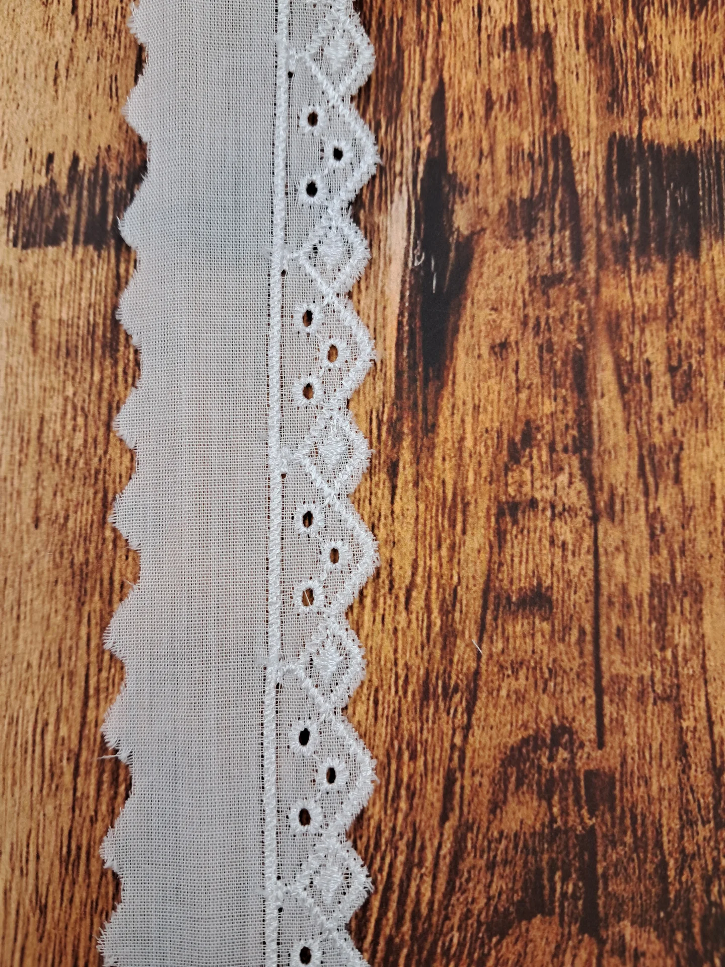 Lace Cambric 0004 30mm White