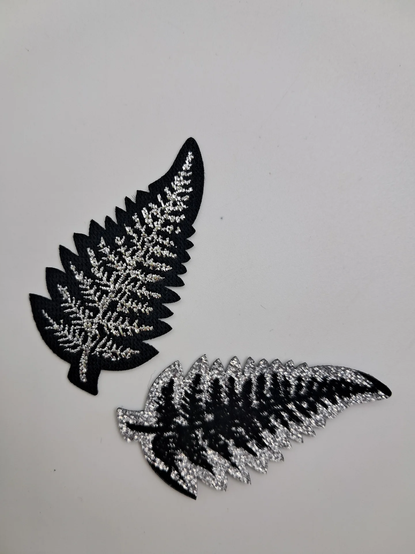 Motif Silver Fern Small 914124