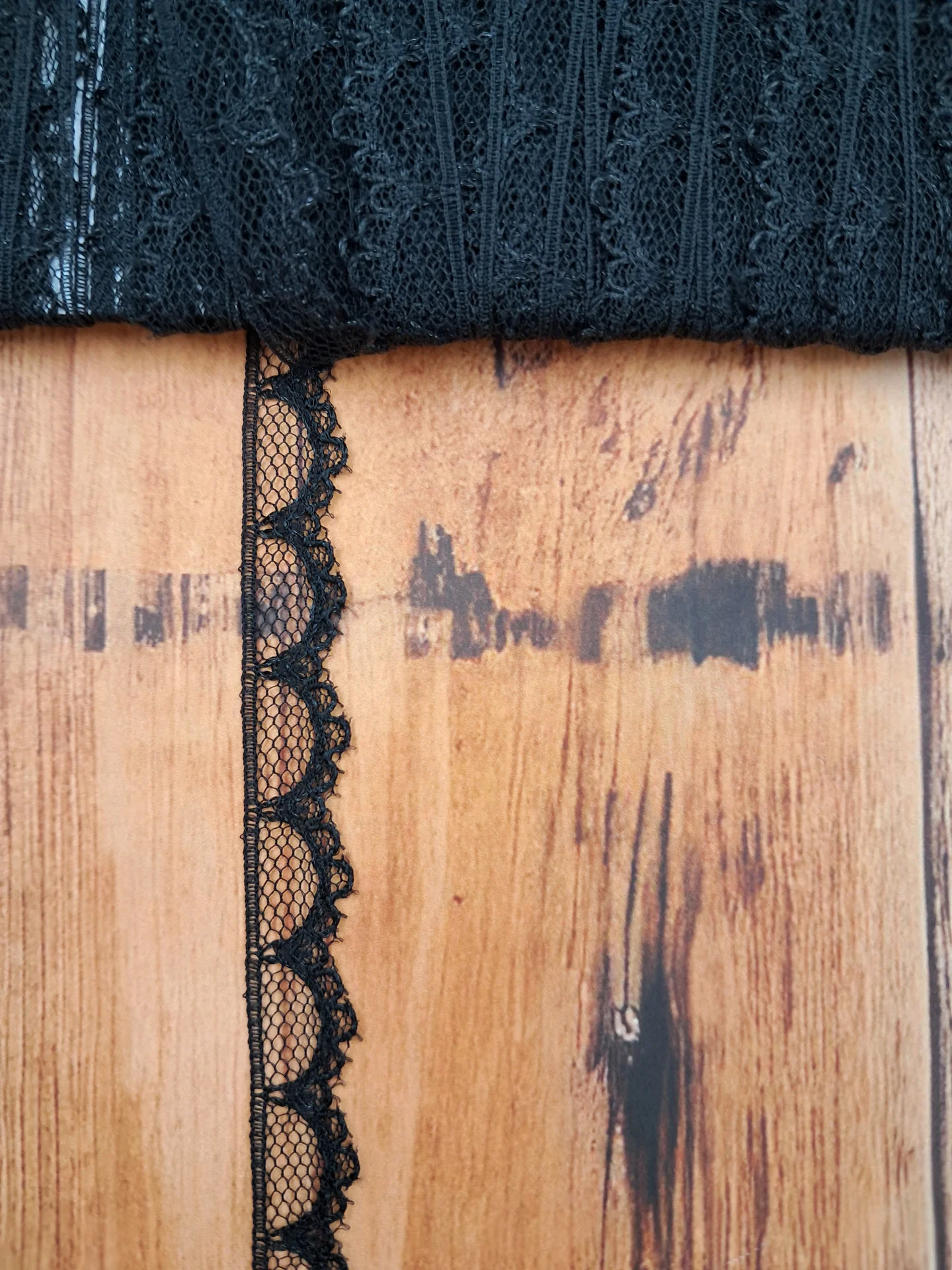 Nylon Lace Black 12mm NL 685