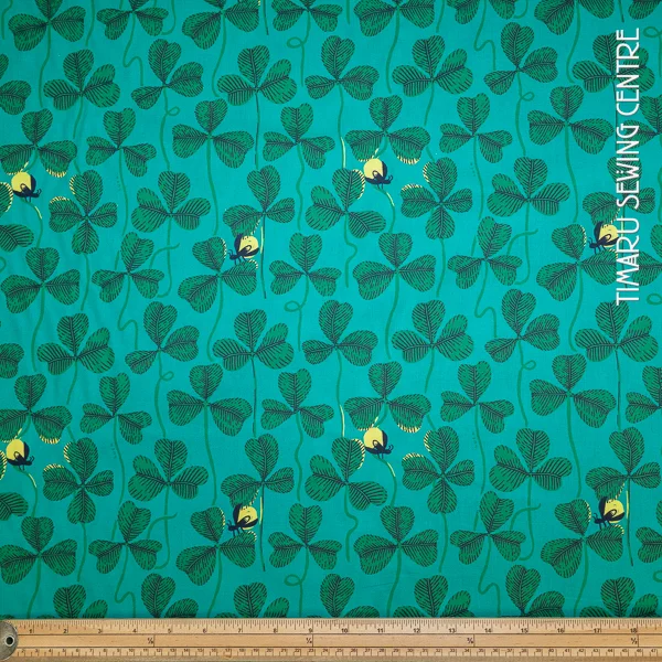Quilt Backing 43610 3 Green Clover