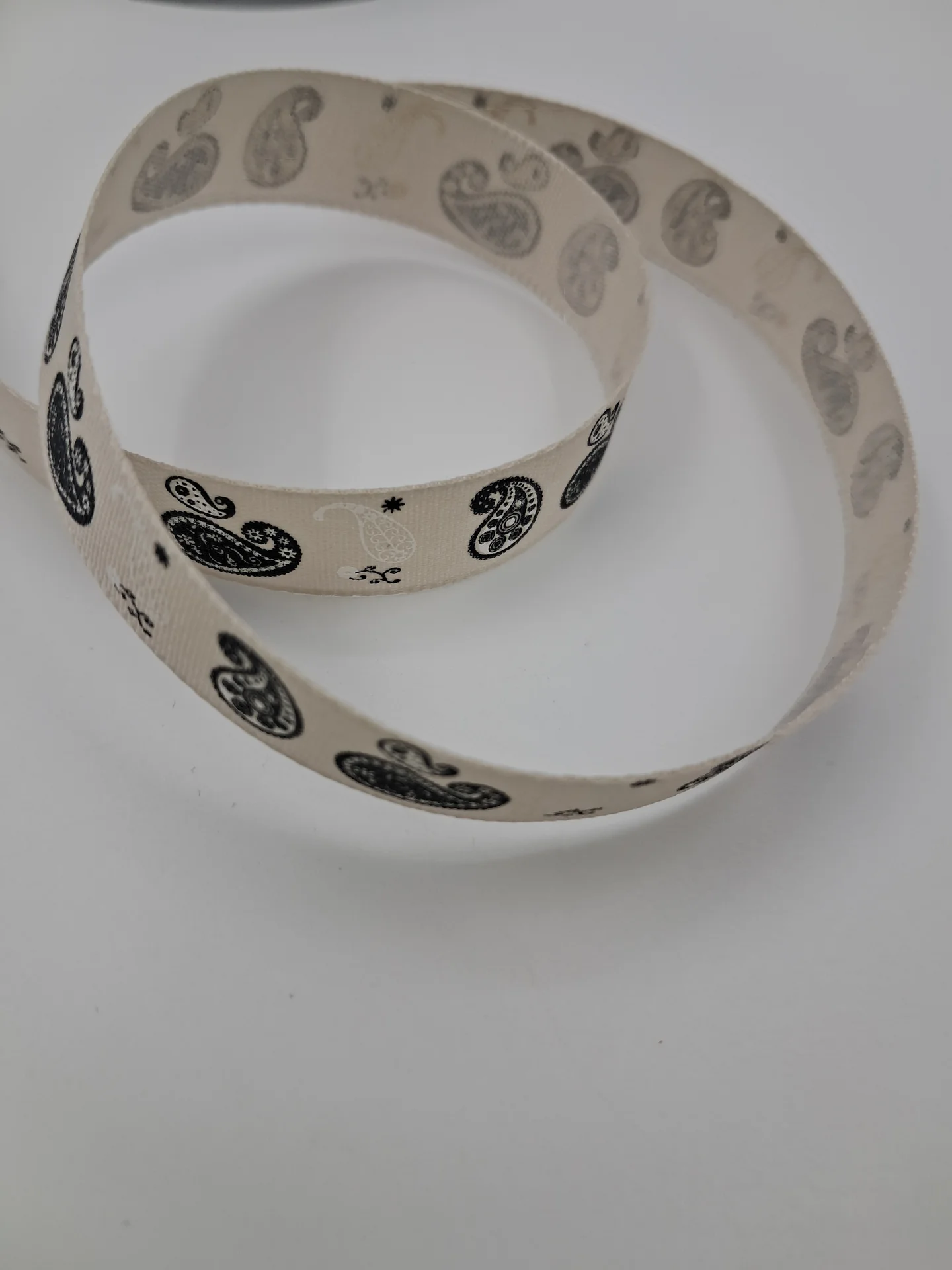 Ribbon 13776 Natural Grey White Paisley