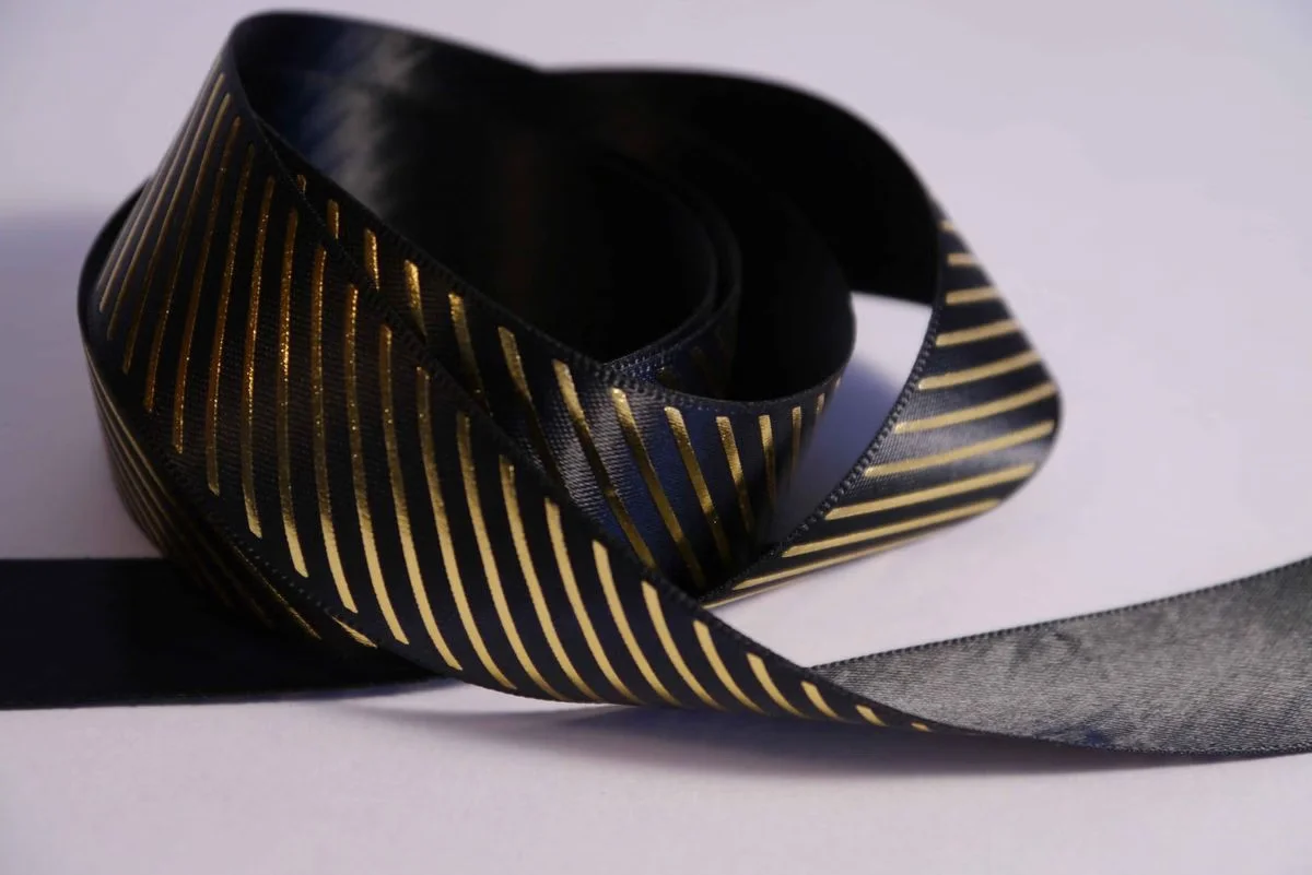 Ribbon Satin PinStripe Blk Gld 25