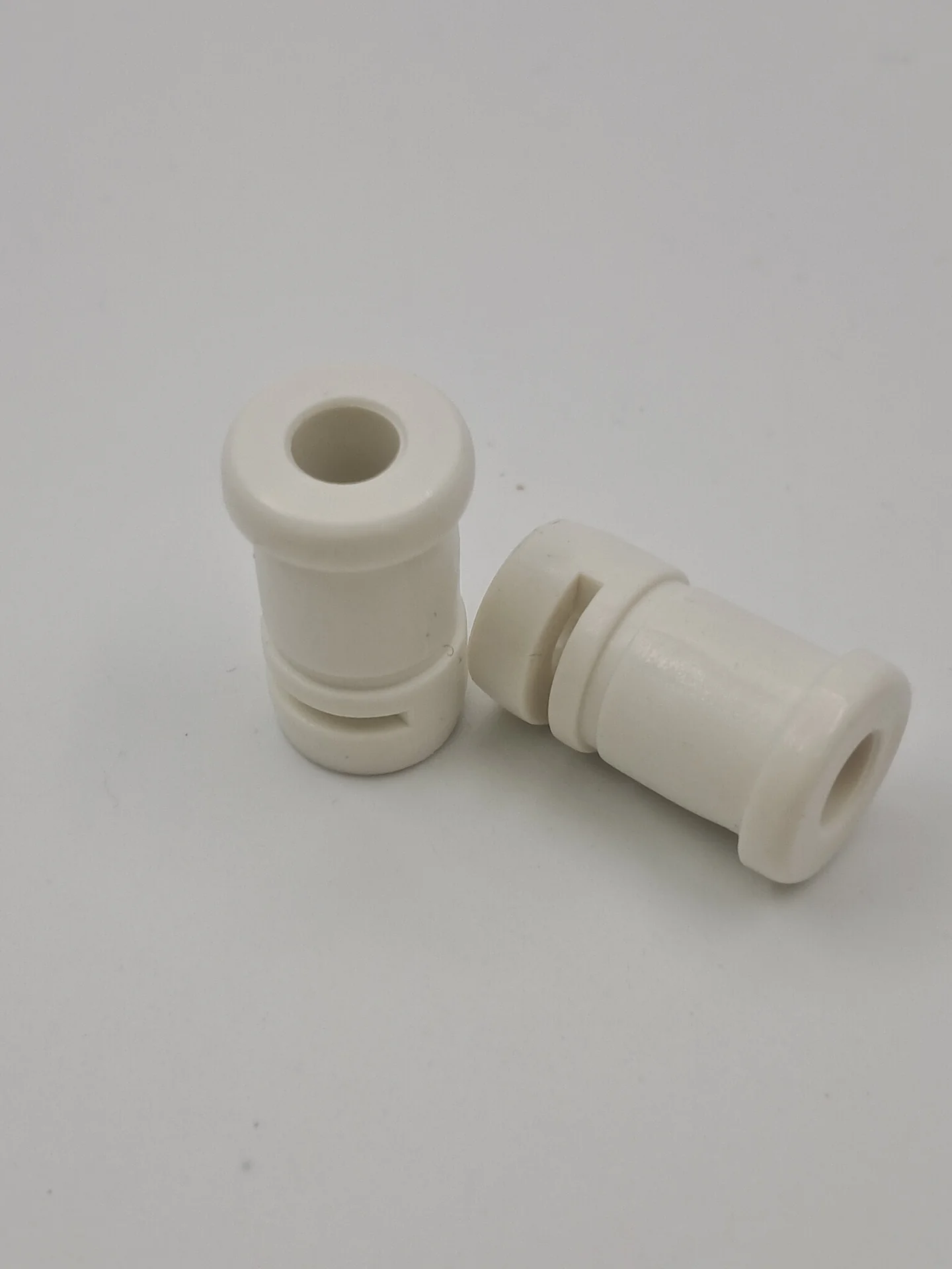 Spool Pin Bushing 652 651
