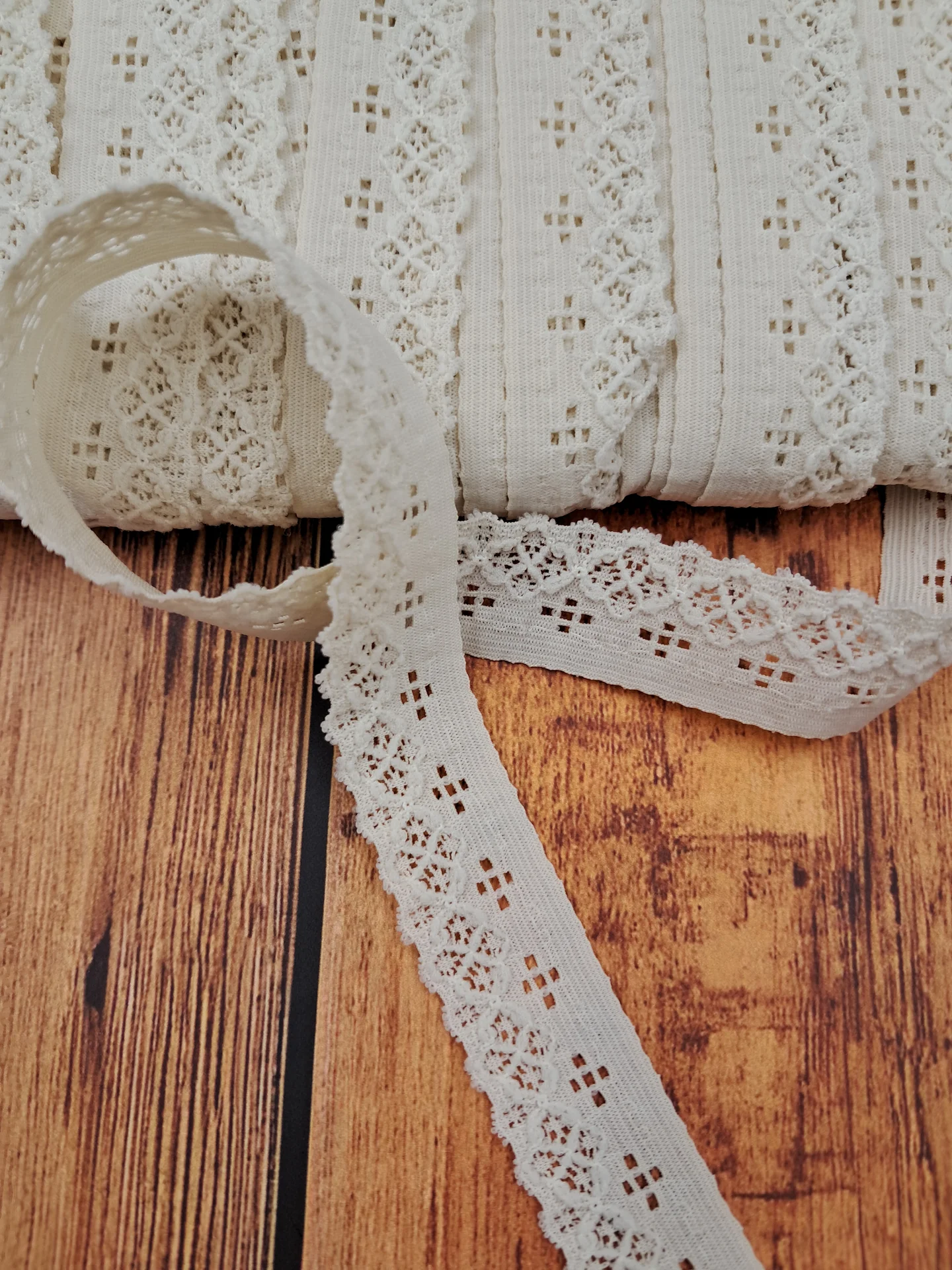 Stretch Lace 20mm Deep Cream