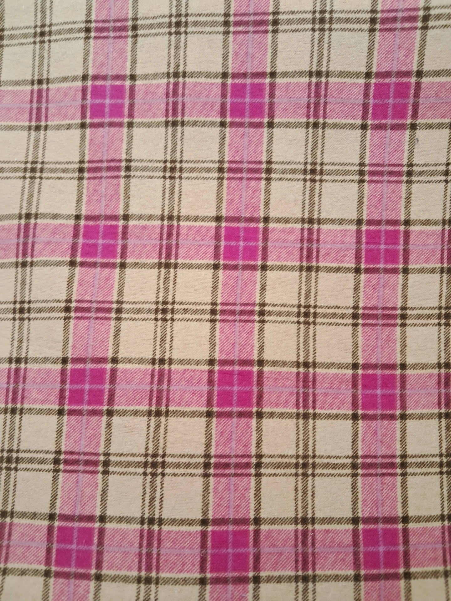 Wincyette 30520 26 Plaid Pink