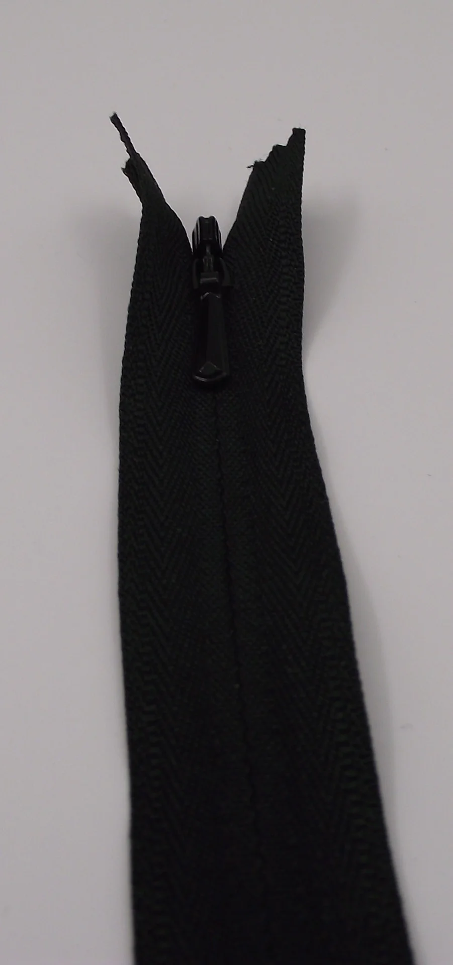 Zip Invisible Black 15cm